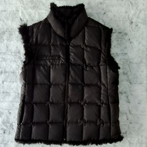 Montanaco black puffer Quilted zip quilted reversible Faux Fur fall vest. Size M
